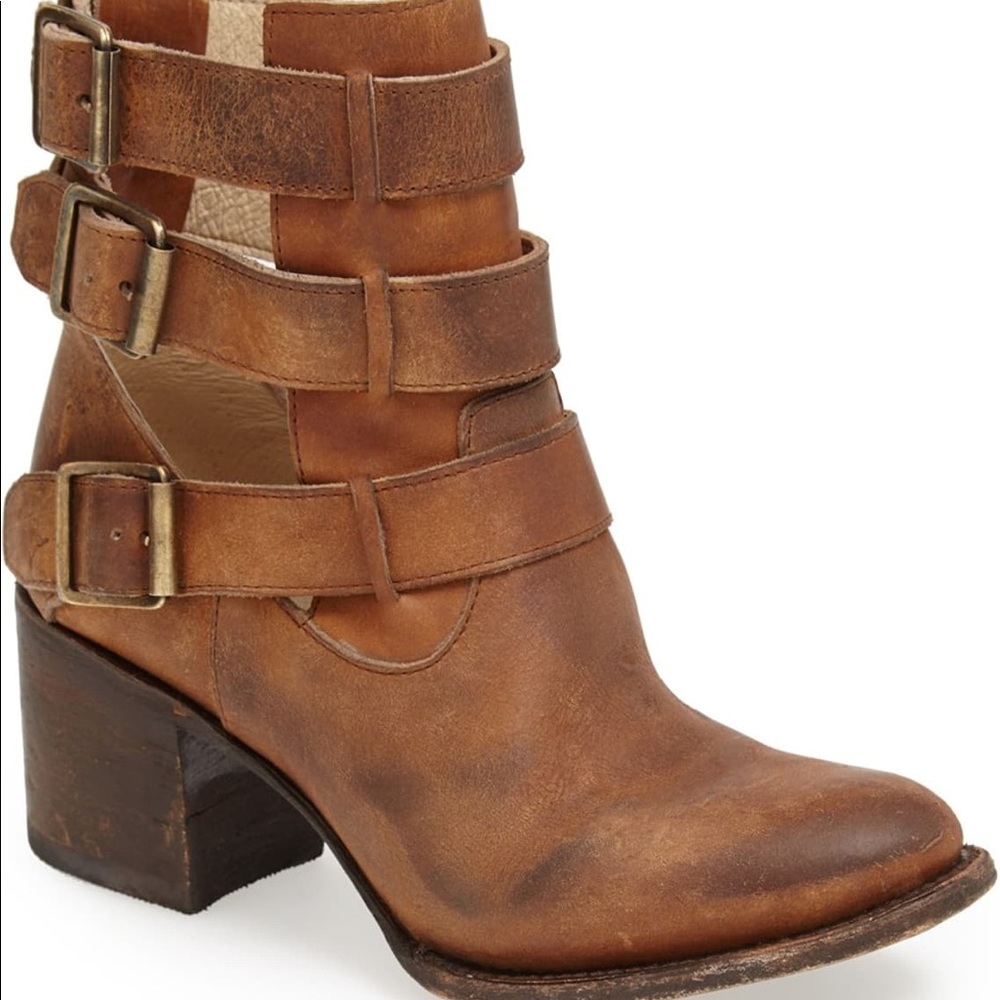 Freebird Rolling Boots size 9